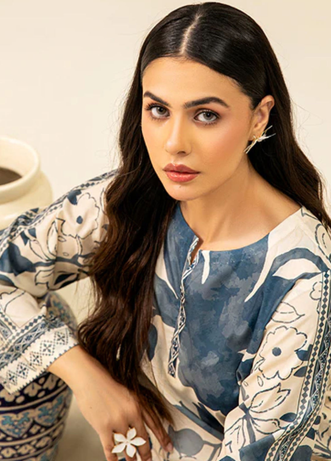 Meeral Pret Printed Lawn 2 Piece Suit MBC-007