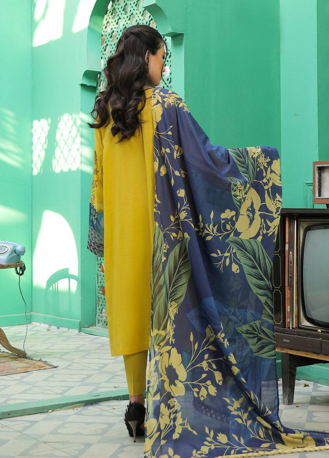 Meethi Si Eid by Kross Kulture Embroidered Lawn Suits Unstitched 3 Piece KK22MES E3U-02 - Eid Summer Collection