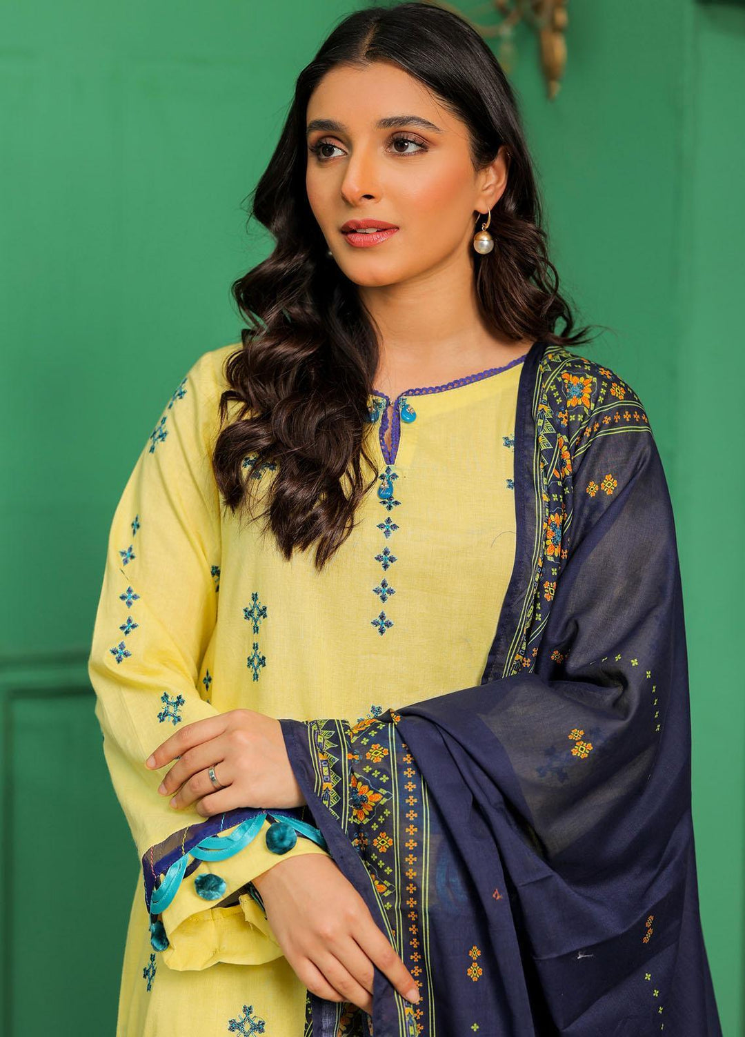 Meethi Si Eid by Kross Kulture Embroidered Lawn Suits Unstitched 3 Piece KK22MES E3U-10 - Eid Summer Collection
