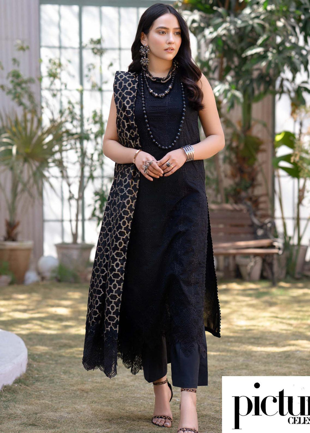 Mehar By Humdum Embroidered Lawn Suits Unstitched 3 Piece HD23ML 02 - Luxury Collection