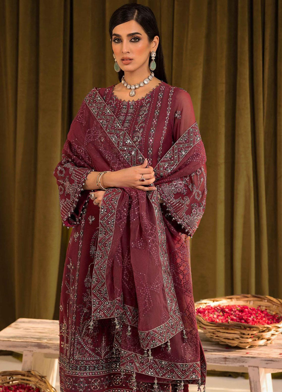 Mehfil-e-Uroos By Alizeh Fashion Embroidered Chiffon Suits Unstitched 3 Piece AFB23MU D-04 Famya - Festive Collection