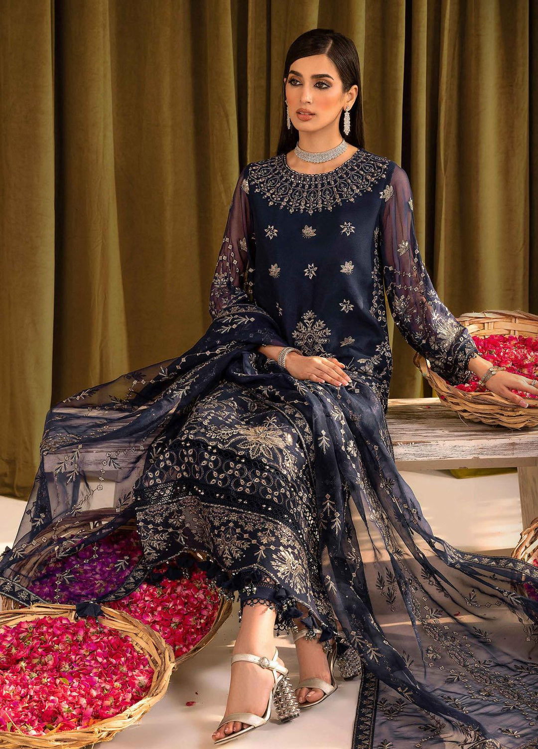 Mehfil-e-Uroos By Alizeh Fashion Embroidered Chiffon Suits Unstitched 3 Piece AFB23MU D-08 Daim - Festive Collection