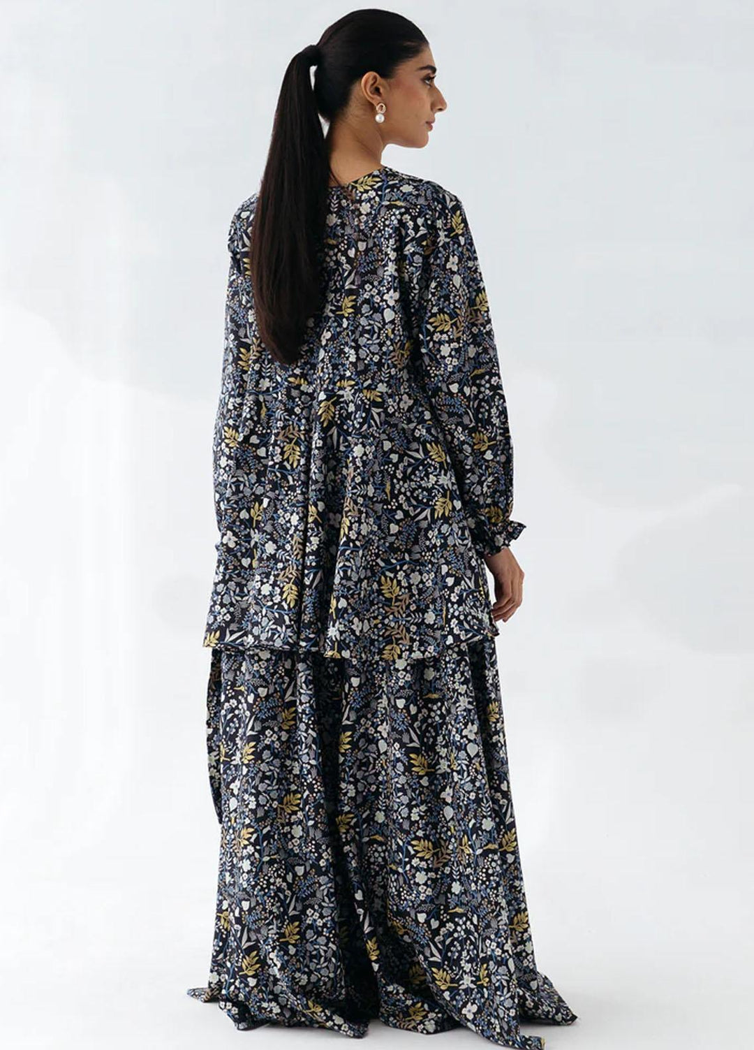 Mehr By Morbagh Printed Cambric Suits Unstitched 2 Piece MRB23MH MB1W23U09 Enchanting Garden - Winter Collection