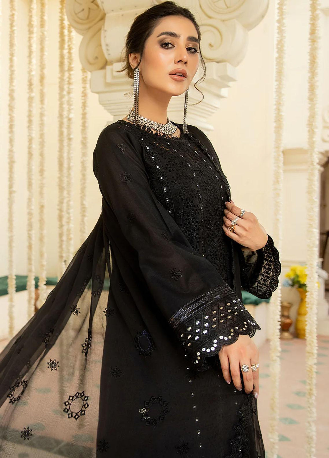 Mehr-E-Mah By Mahnur Embroidered Lawn Suits Unstitched 3 Piece MN23MM D-06 - Summer Collection