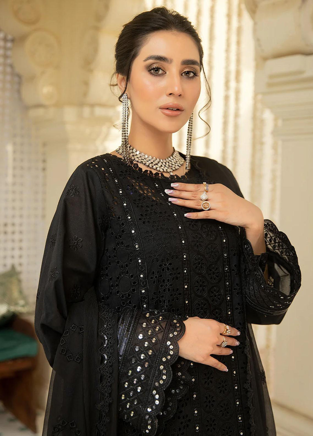 Mehr-E-Mah By Mahnur Embroidered Lawn Suits Unstitched 3 Piece MN23MM D-06 - Summer Collection