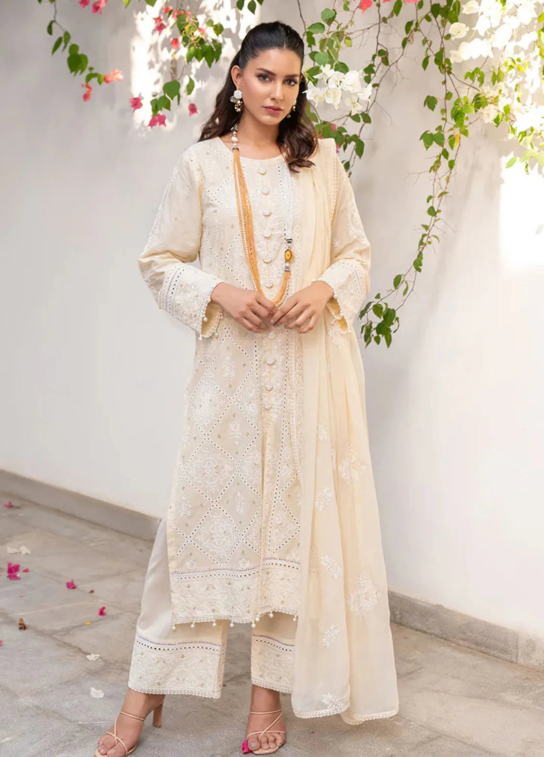 Mehro Maah By Addee Embroidered Lawn Suit Unstitched 3 Piece AD24M USA-1063 - Summer Collection