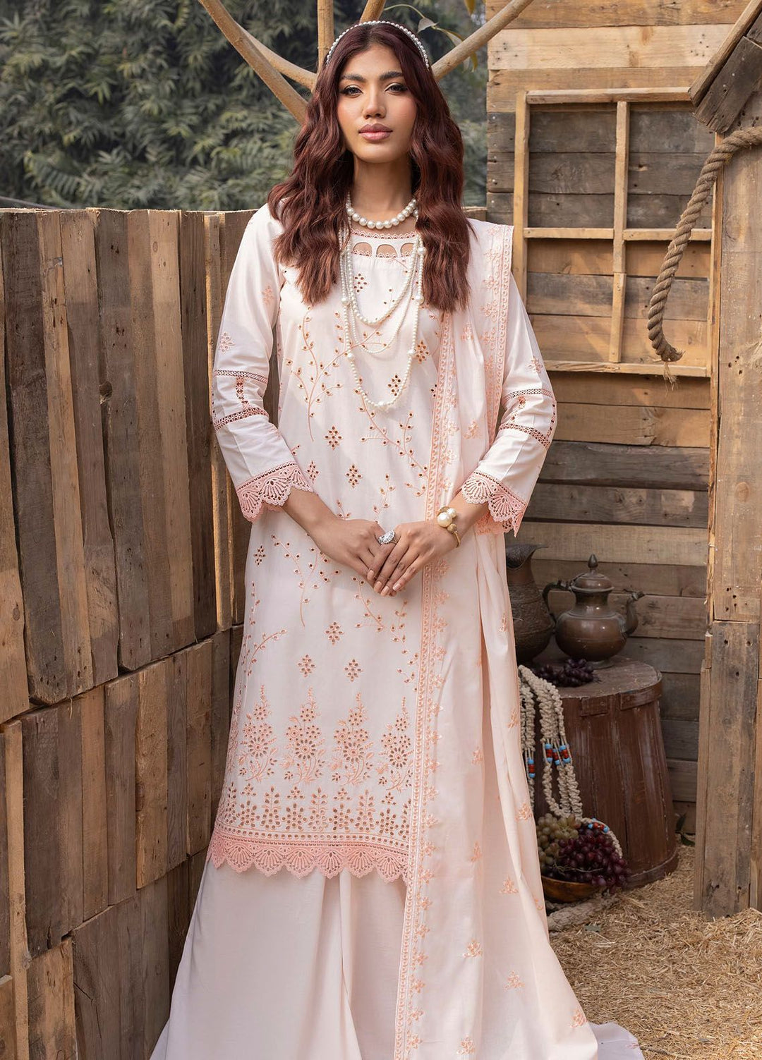 Mehru By Mahnur Embroidered Lawn Suits Unstitched 3 Piece MN24MR D-03 - Summer Collection