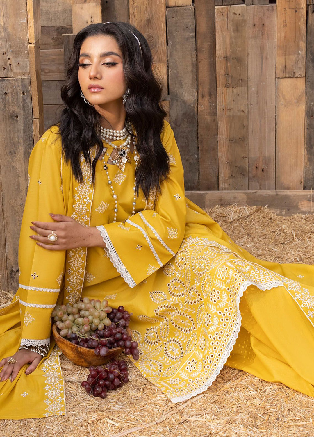 Mehru By Mahnur Embroidered Lawn Suits Unstitched 3 Piece MN24MR D-04 - Summer Collection