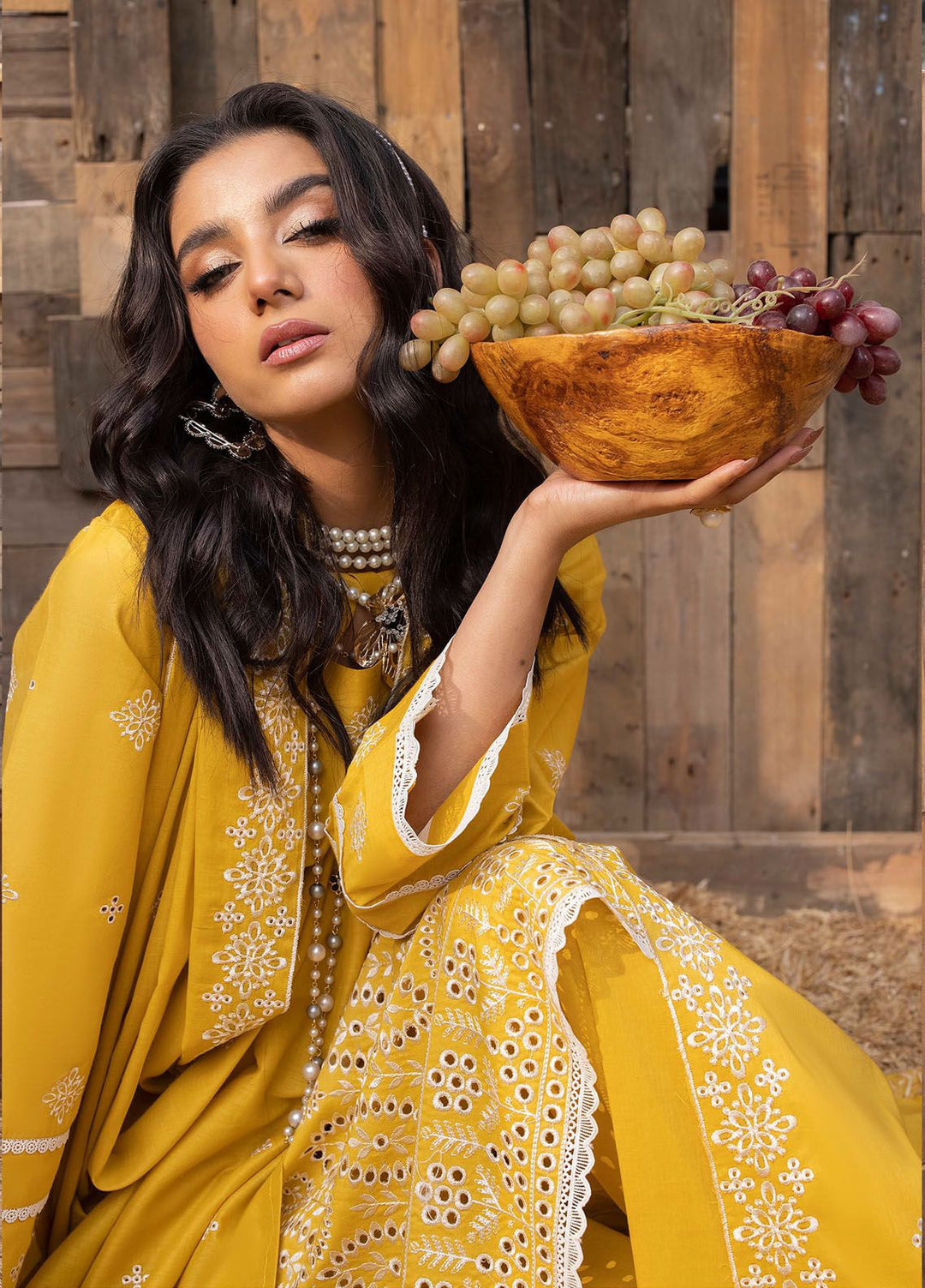 Mehru By Mahnur Embroidered Lawn Suits Unstitched 3 Piece MN24MR D-04 - Summer Collection