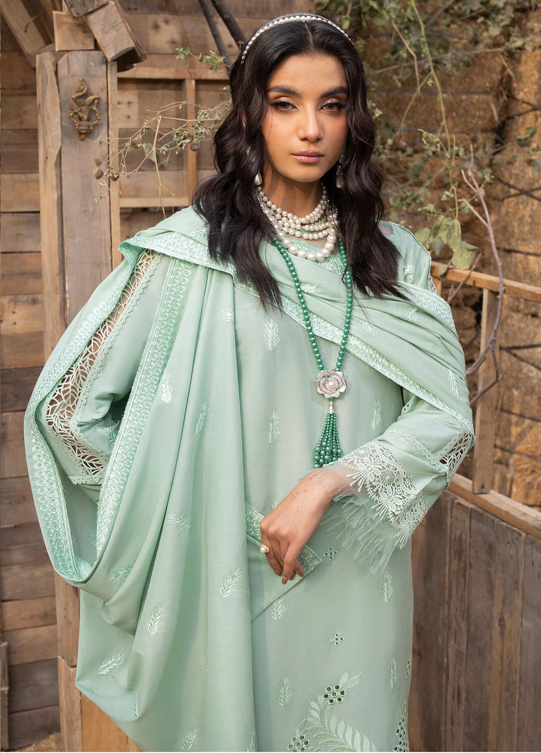 Mehru By Mahnur Embroidered Lawn Suits Unstitched 3 Piece MN24MR D-06 - Summer Collection