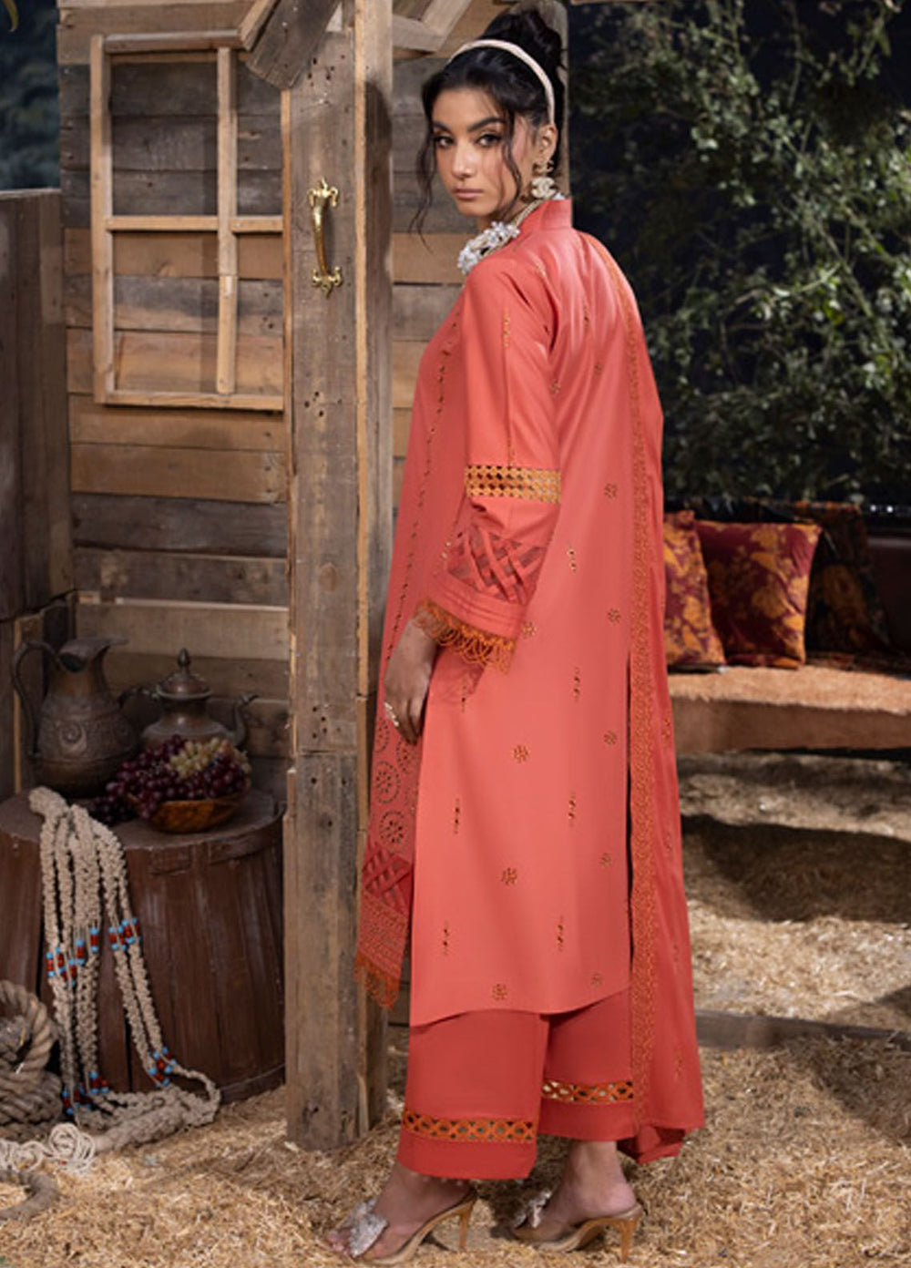 Mehru By Mahnur Embroidered Lawn Suits Unstitched 3 Piece MN24MR D-10 - Summer Collection