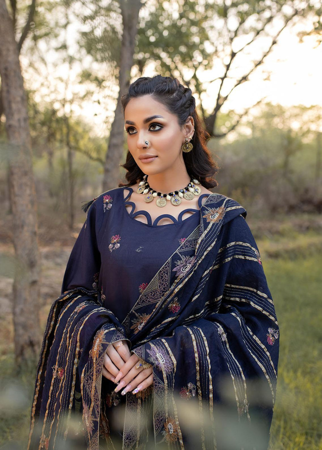 Mehru By Mahnur Embroidered Lawn Suits Unstitched 3 Piece MN23CK MEE-07 - Luxury Collection