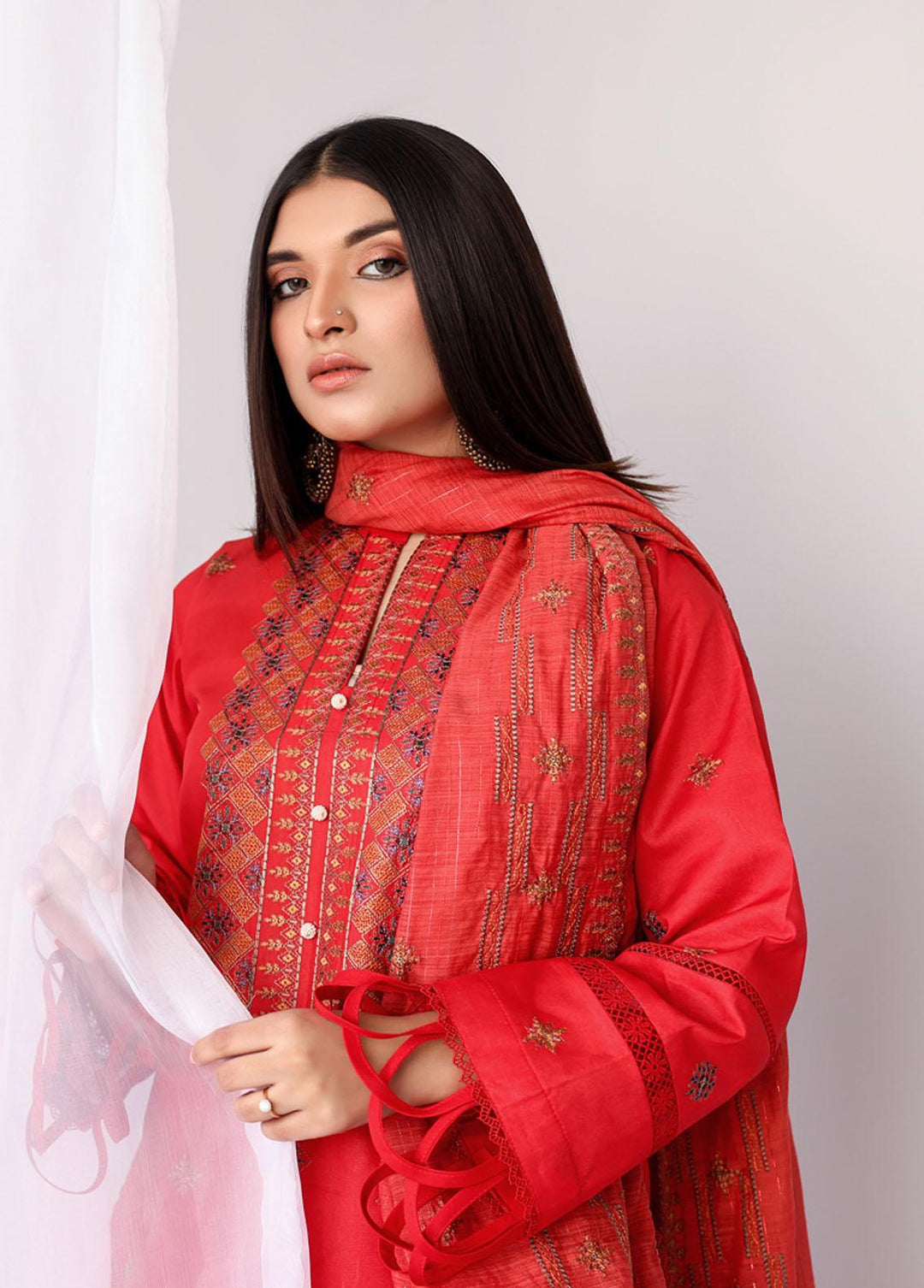 Mehru by Mahnur Embroidered Lawn Suits Unstitched 3 Piece MN23M 07 - Luxury Collection