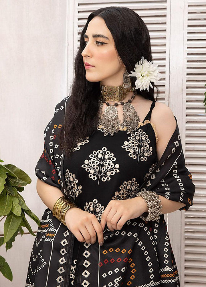 Mehru By Mahnur Embroidered Linen Suits Unstitched 3 Piece MN23MSL D-03 - Winter Collection