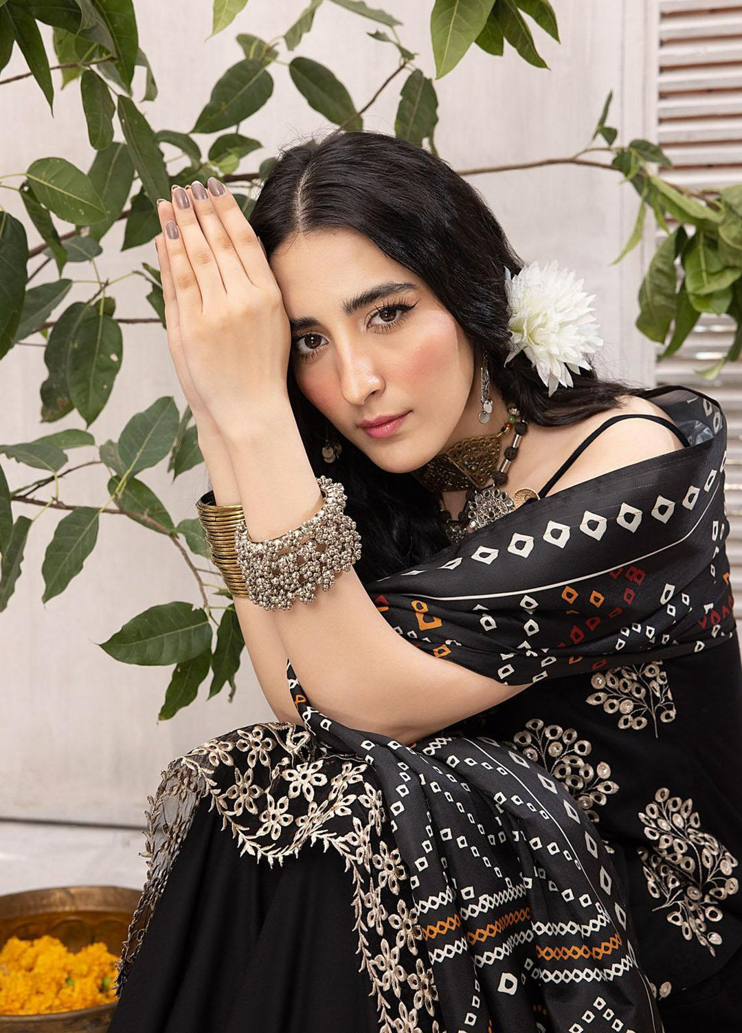 Mehru By Mahnur Embroidered Linen Suits Unstitched 3 Piece MN23MSL D-03 - Winter Collection