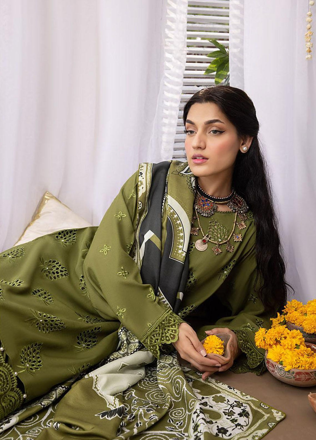 Mehru By Mahnur Embroidered Linen Suits Unstitched 3 Piece MN23MSL D-06 - Winter Collection