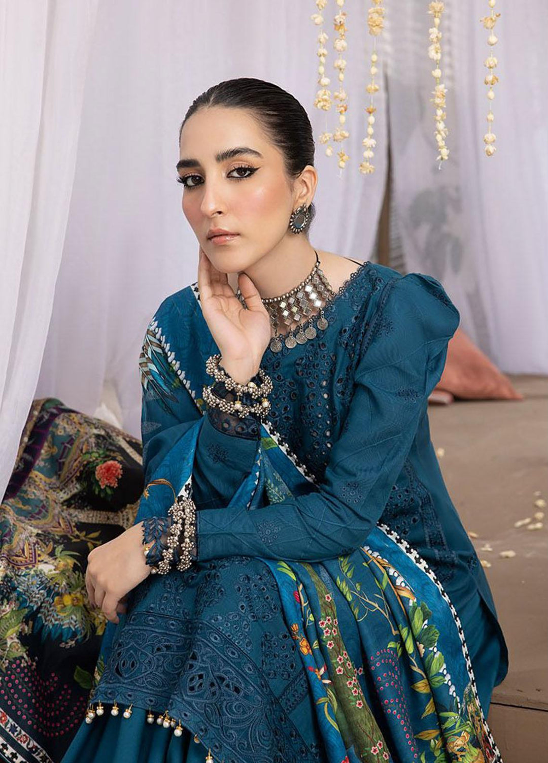 Mehru By Mahnur Embroidered Linen Suits Unstitched 3 Piece MN23MSL D-07 - Winter Collection