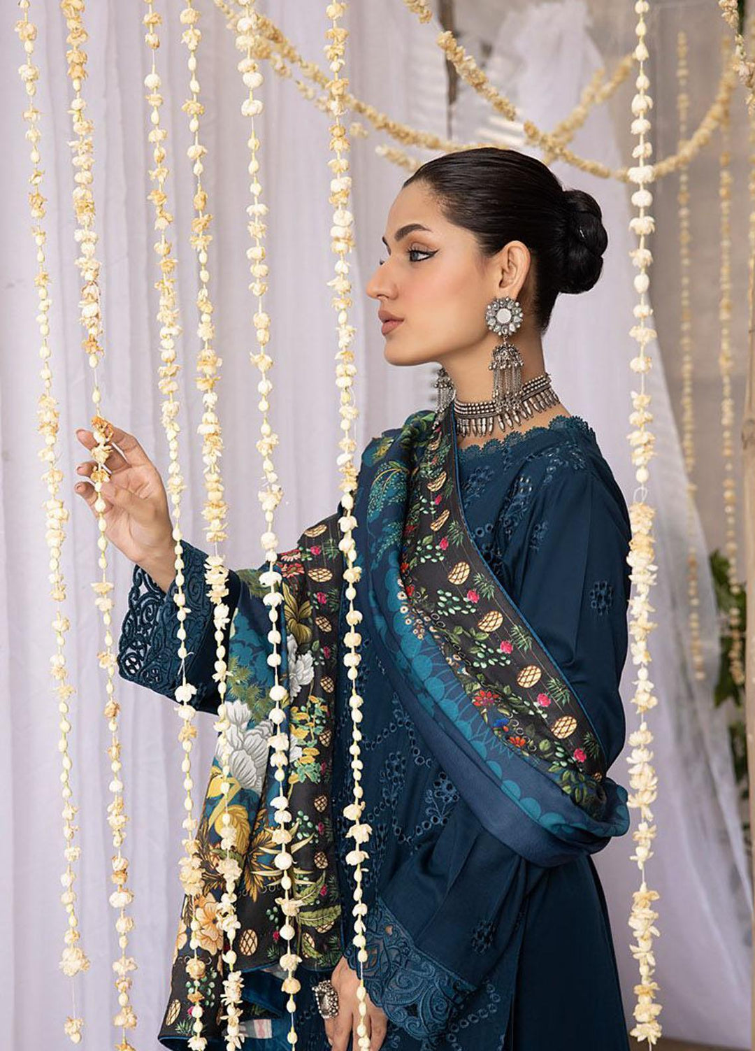 Mehru By Mahnur Embroidered Linen Suits Unstitched 3 Piece MN23MSL D-08 - Winter Collection