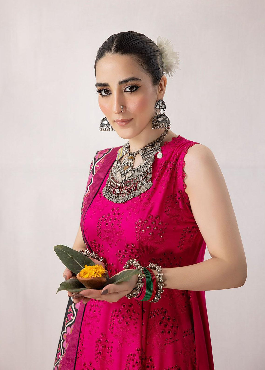 Mehru By Mahnur Embroidered Linen Suits Unstitched 3 Piece MN23MSL D-09 - Winter Collection