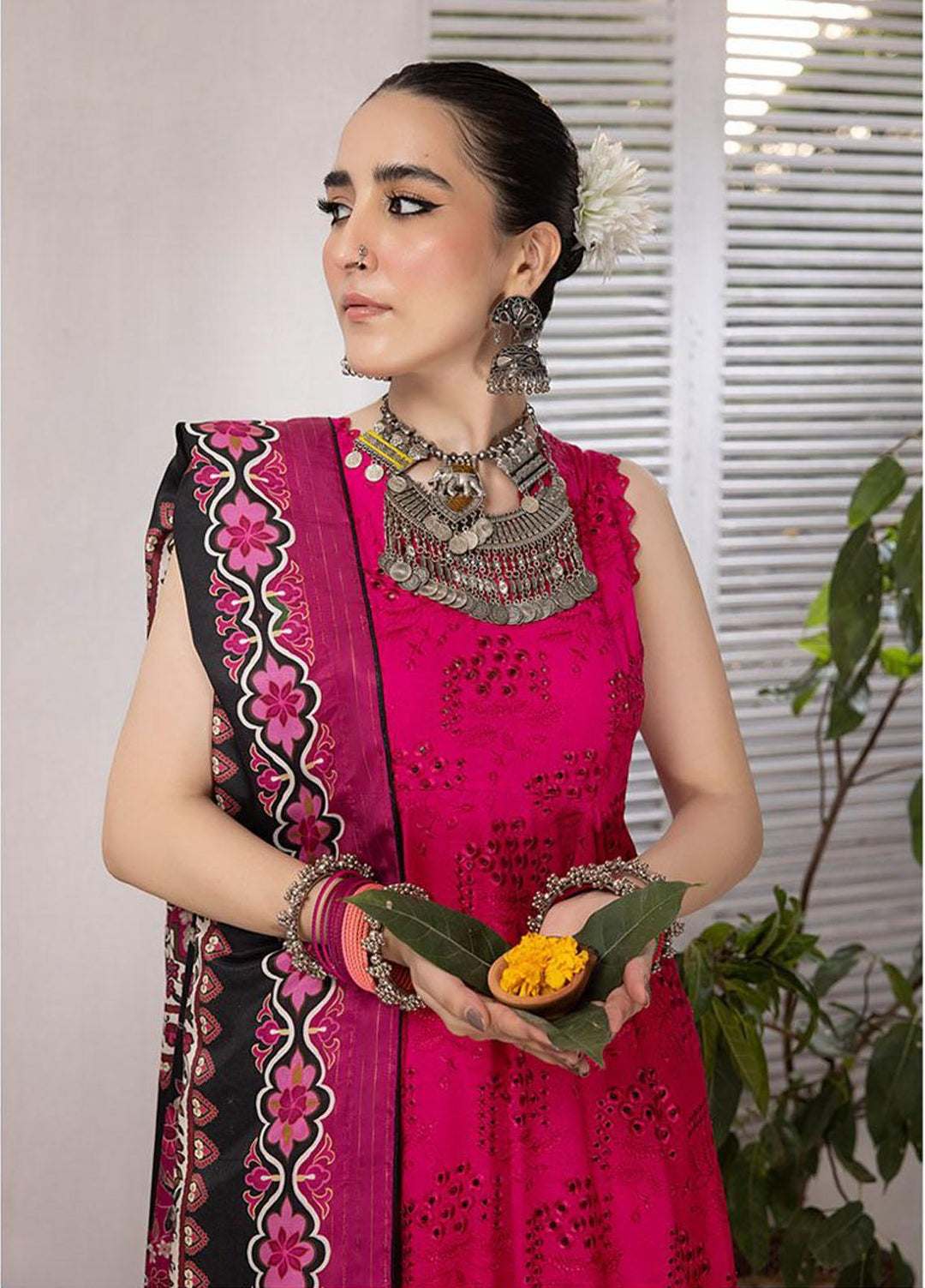 Mehru By Mahnur Embroidered Linen Suits Unstitched 3 Piece MN23MSL D-09 - Winter Collection