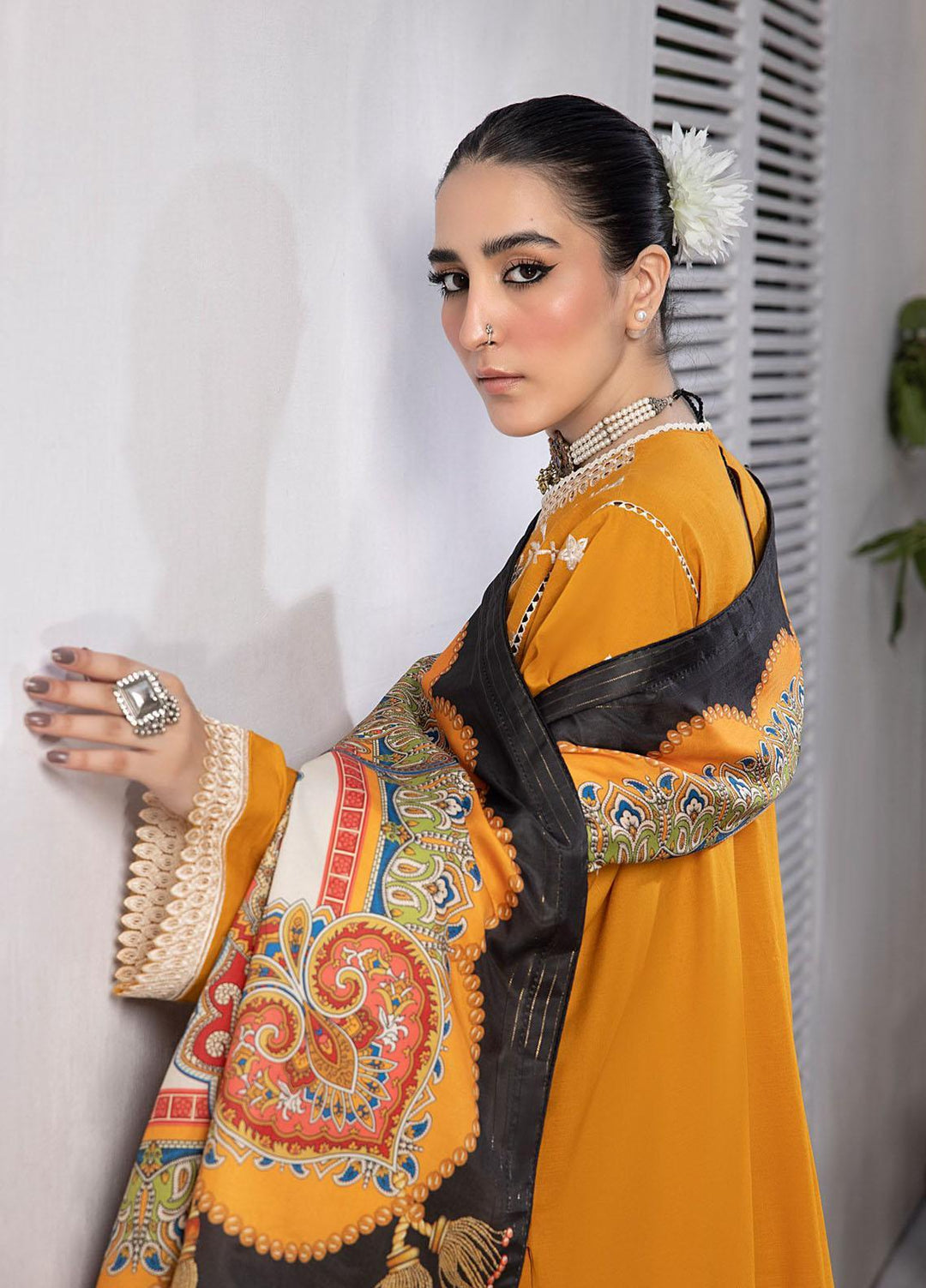 Mehru By Mahnur Embroidered Linen Suits Unstitched 3 Piece MN23MSL D-11 - Winter Collection