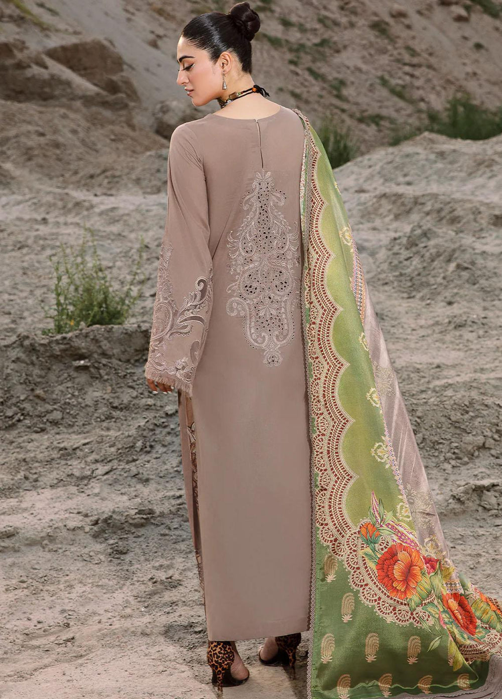 Mem Saab By Bin Ilyas Embroidered Lawn Suits Unstitched 3 Piece BI23MS 715-B - Luxury Collection