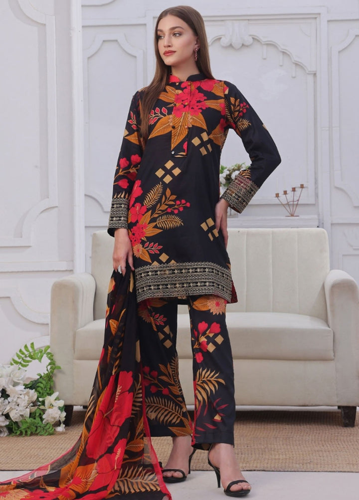 Midnight Murmurs By Feathers Pret Embroidered Lawn 3 Piece Suit Fioren