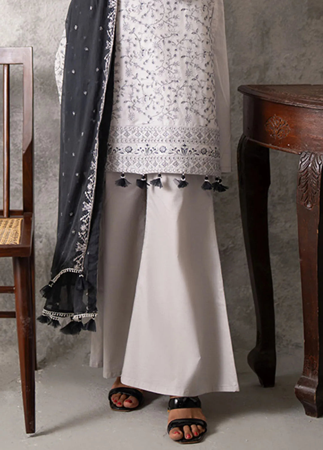 Mina Jan by Salitex Embroidered Lawn Suits Unstitched 3 Piece SUNS24MI062UT - Summer Collection