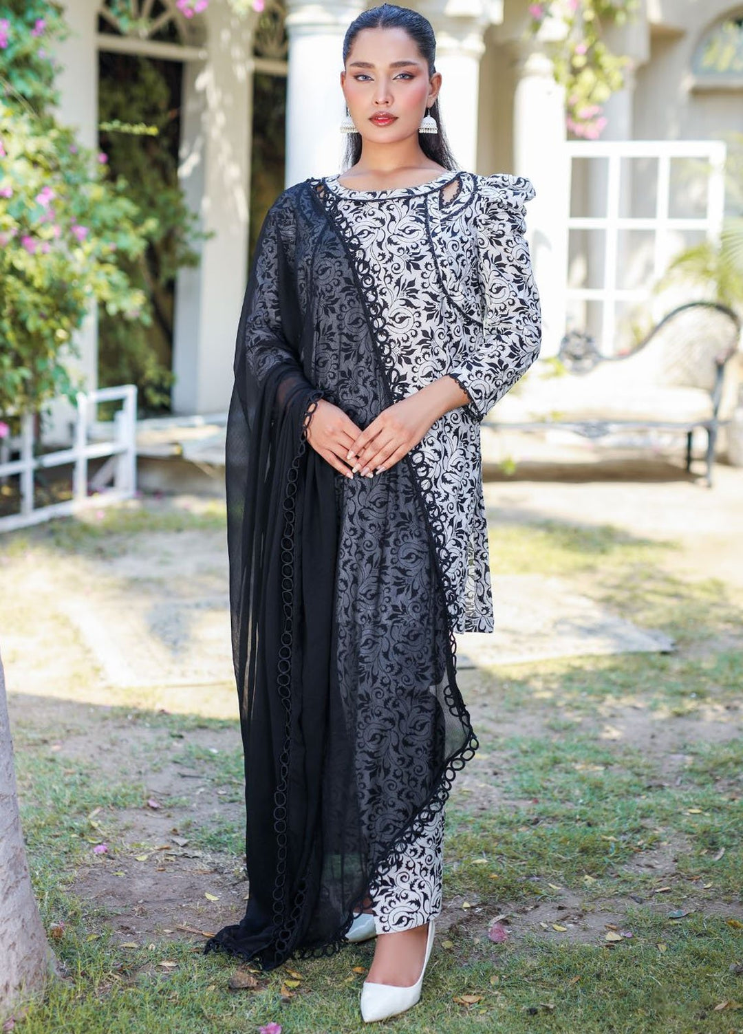 Minahil Printed Lawn Suits Unstitched 2 Piece MC-L-0220 - Summer Collection