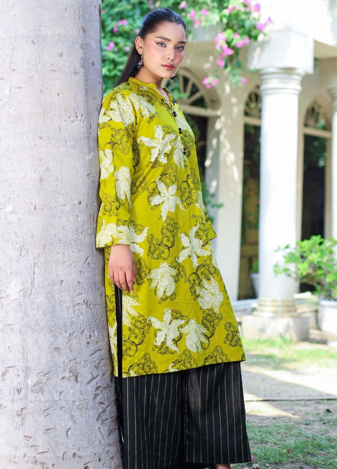 Minahil Printed Lawn Suits Unstitched 2 Piece MC-L-0227 - Summer Collection