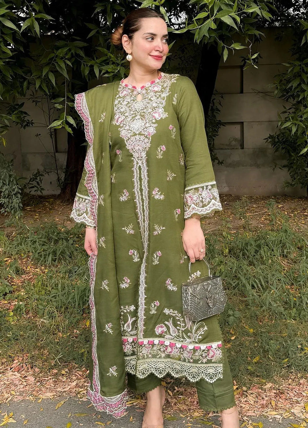 Miraal By Aabyaan Embroidered Chikankari Suit Unstitched 3 Piece ABY24M AV-01 Minah - Winter Collection