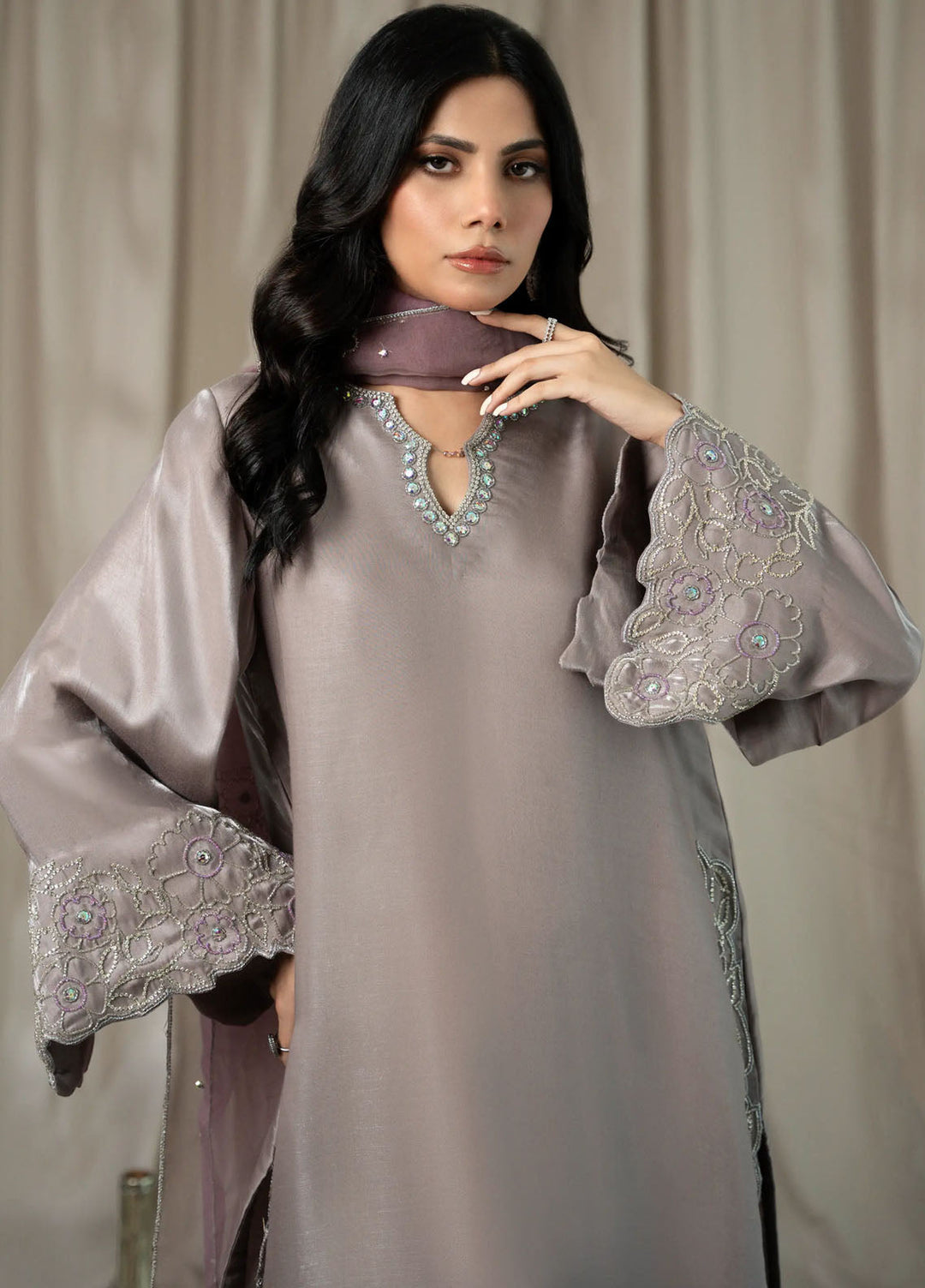 Miras Pret Embroidered Sheesha silk 3 Piece Suit Esme