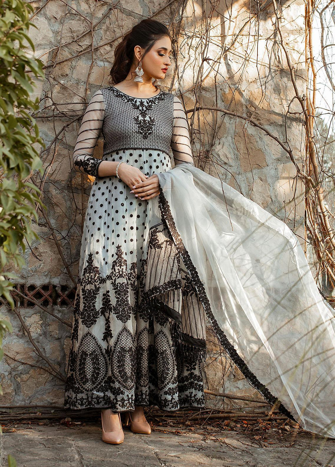 Misl-e-Barq By Malika Shahnaz Embroidered  Suits Unstitched 3 Piece MLS23MB 02 - Premium Collection