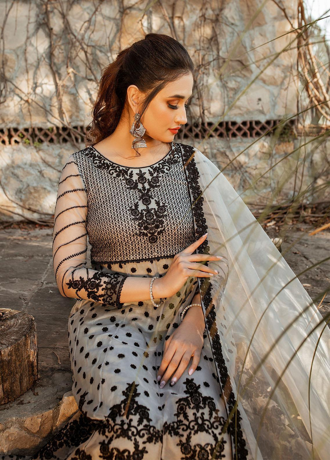 Misl-e-Barq By Malika Shahnaz Embroidered  Suits Unstitched 3 Piece MLS23MB 02 - Premium Collection