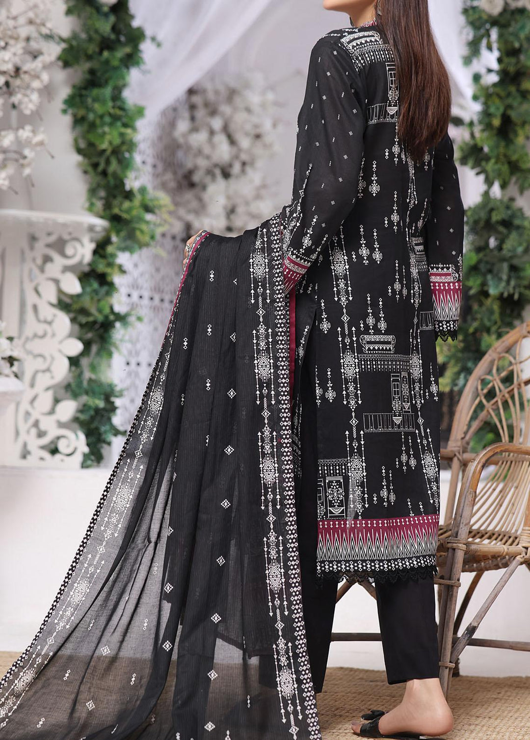 Misri By VS Textiles Printed Lawn Suits Unstitched 3 Piece VS23BS D-105 - Black Collection