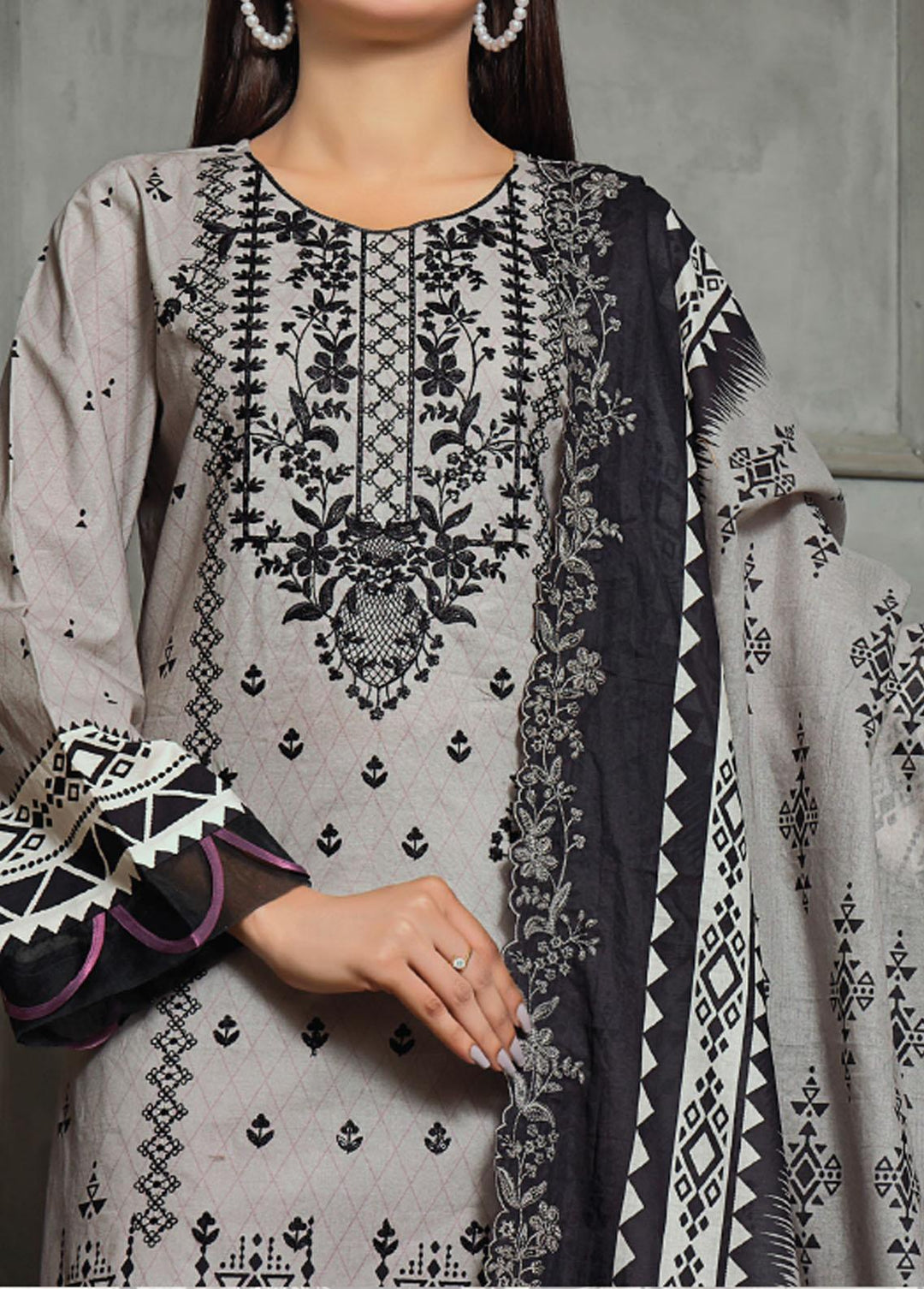 Misri By VS Textiles Embroidered Lawn Suits Unstitched 3 Piece VS23ME D-184 - Summer Collection