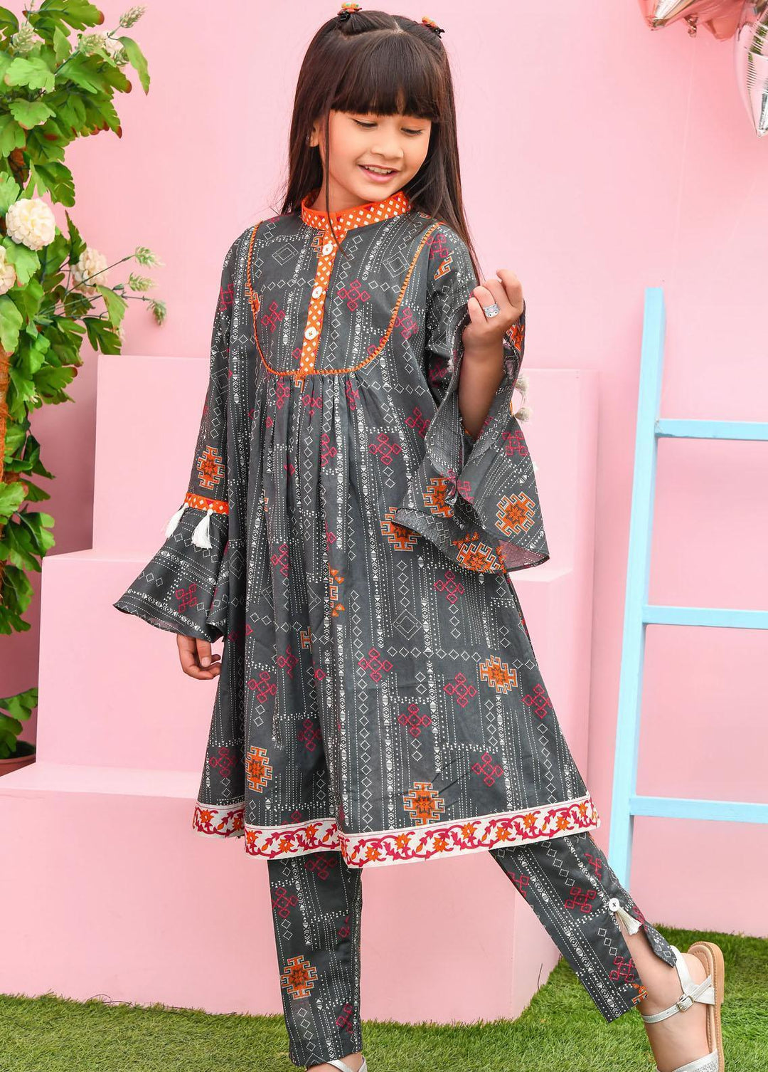 Modest Pret Western Wear Lawn 2 Piece Suit MD23F Milah