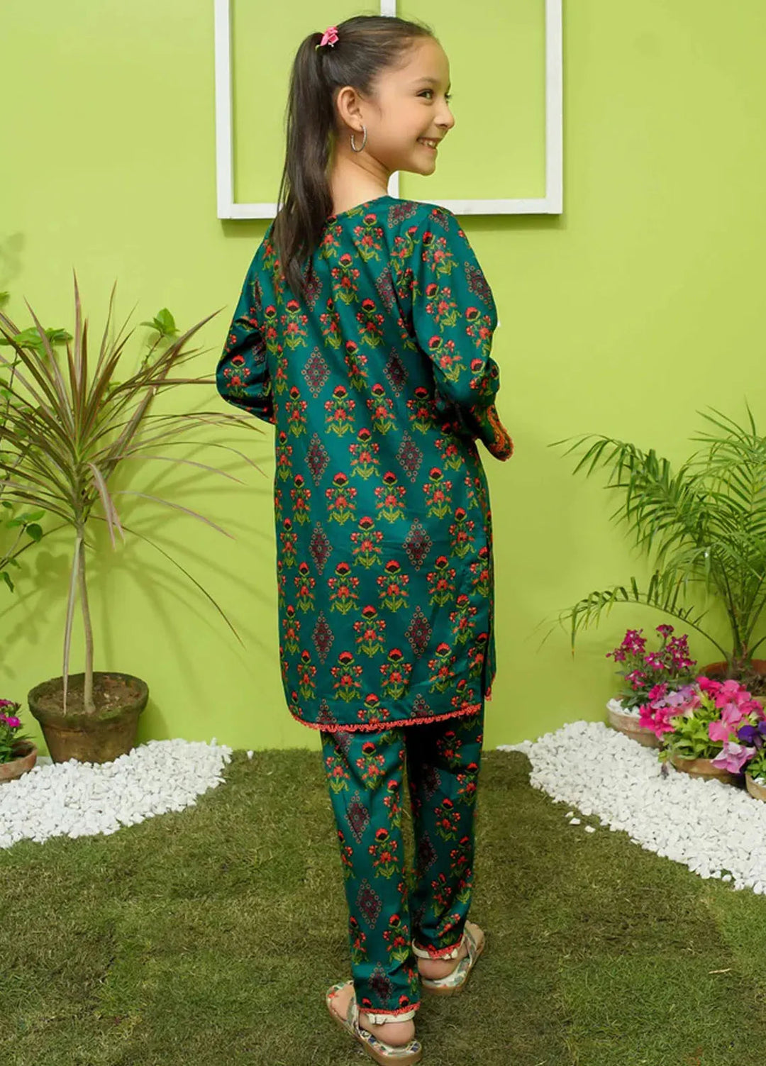 Modest Pret Casual Lawn 2 Piece Suit for Girls Floral Forest