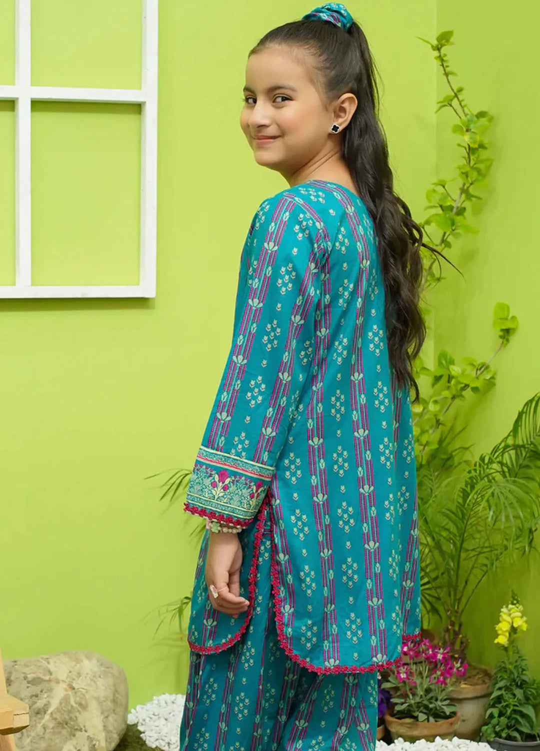 Modest Pret Casual Lawn 2 Piece Suit for Girls Sierra