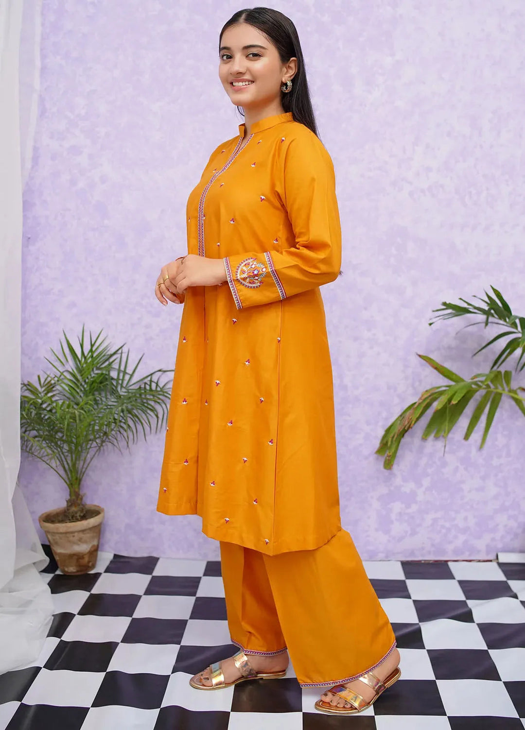 Modest Pret Embroidered Cotton 2 Piece Suit 8465