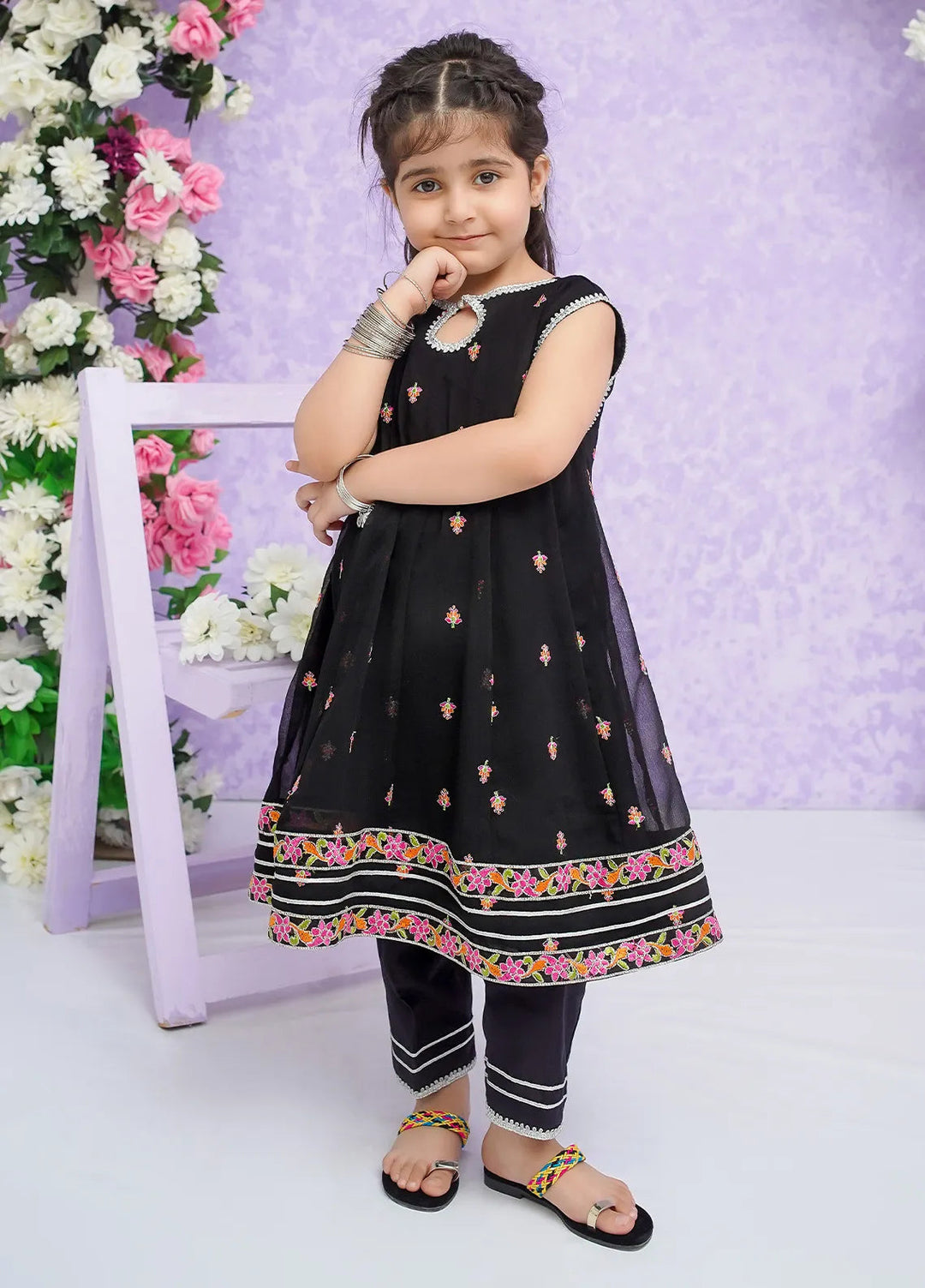 Modest Pret Embroidered Crinkle 3 Piece Suit Zaria