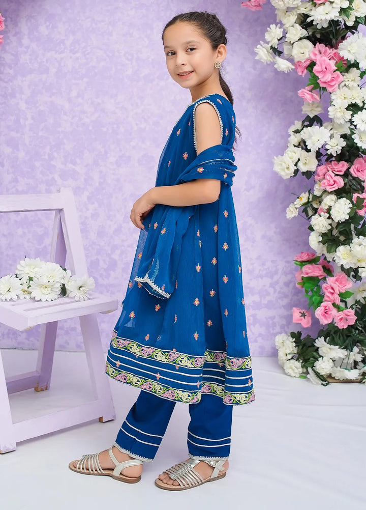 Modest Pret Embroidered Crinkle 3 Piece Suit Zooni