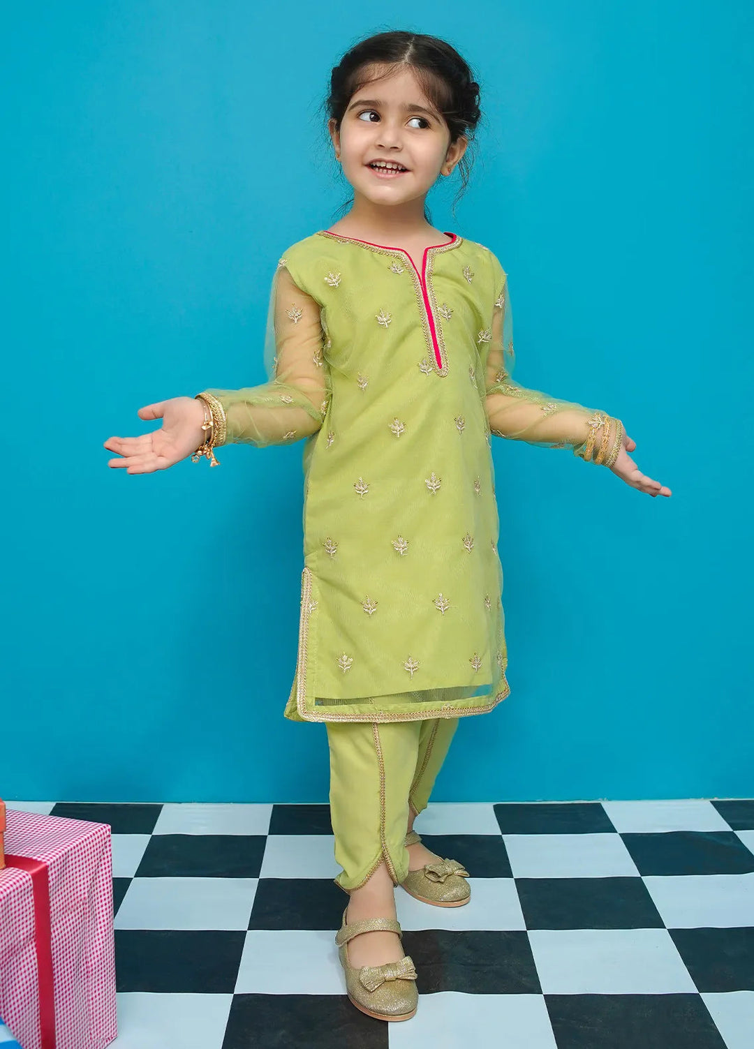 Modest Pret Embroidered Net 2 Piece Suit Heer