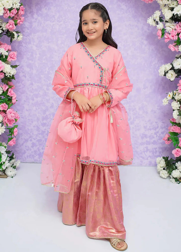 Modest Pret Embroidered Organza 3 Piece Suit Mah Hoor