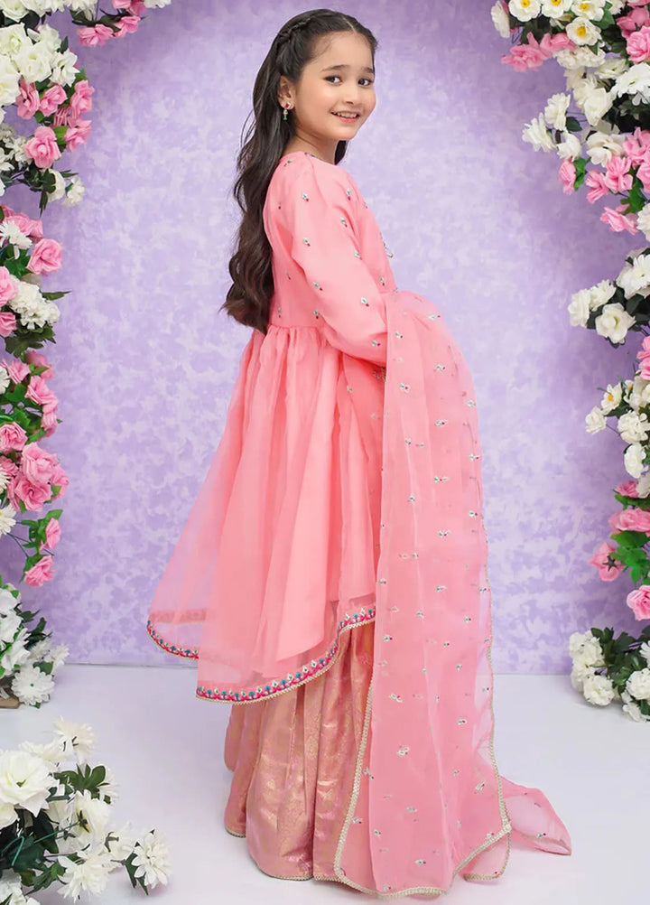 Modest Pret Embroidered Organza 3 Piece Suit Mah Hoor