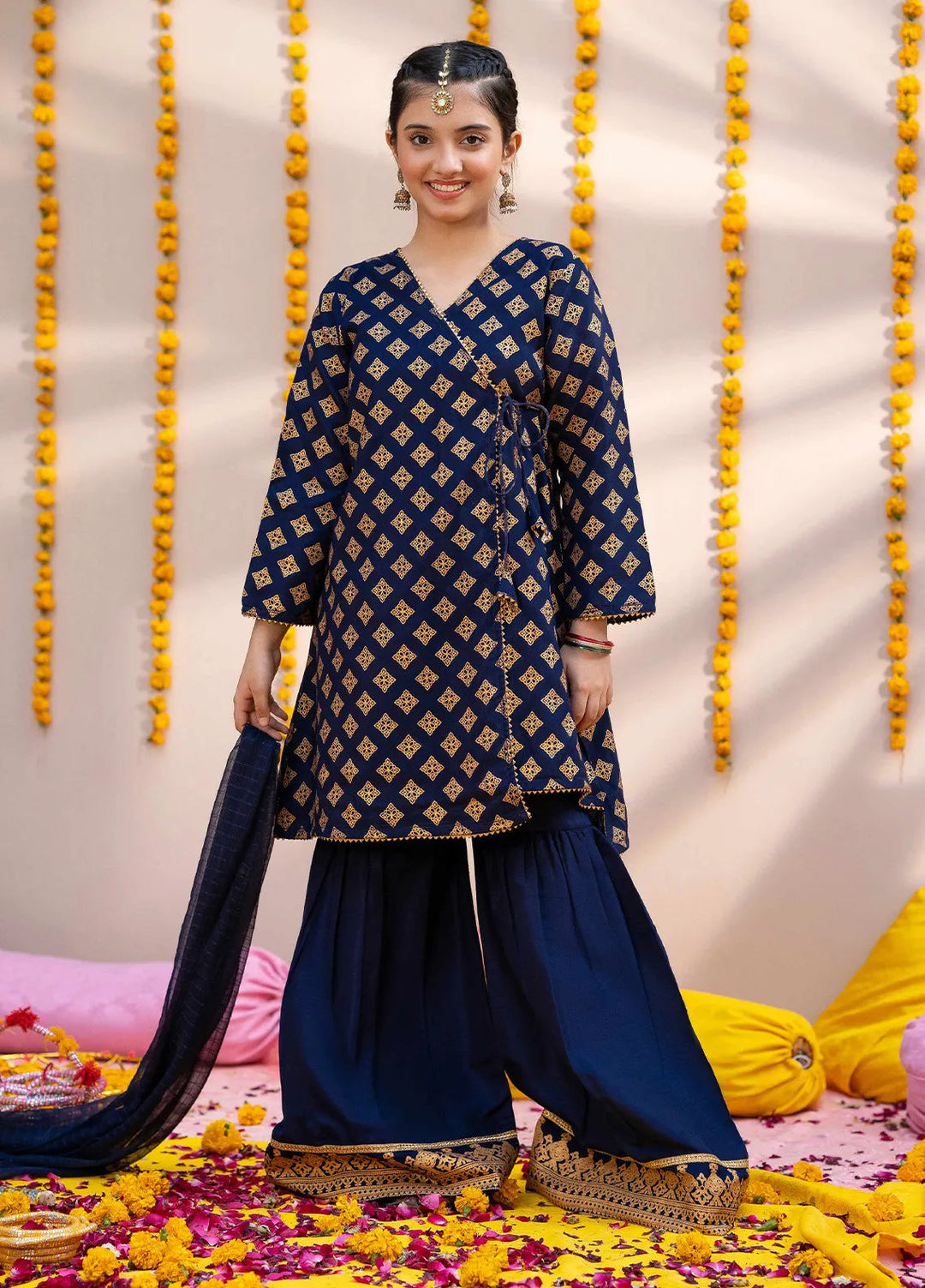 Modest Pret Embroidered Raw Silk 3 Piece Suit Neelum