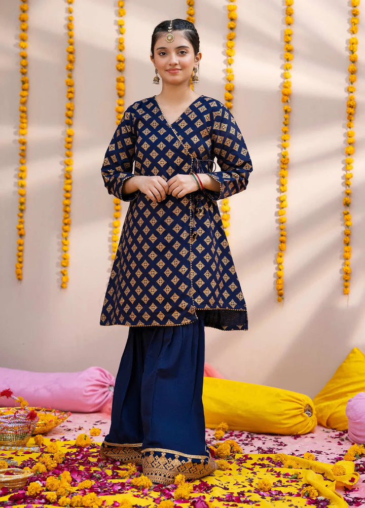 Modest Pret Embroidered Raw Silk 3 Piece Suit Neelum
