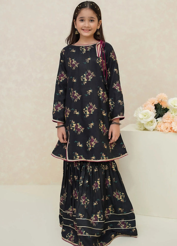 Modest Pret Embroidered Raw Silk 3 Piece Suit Siyara