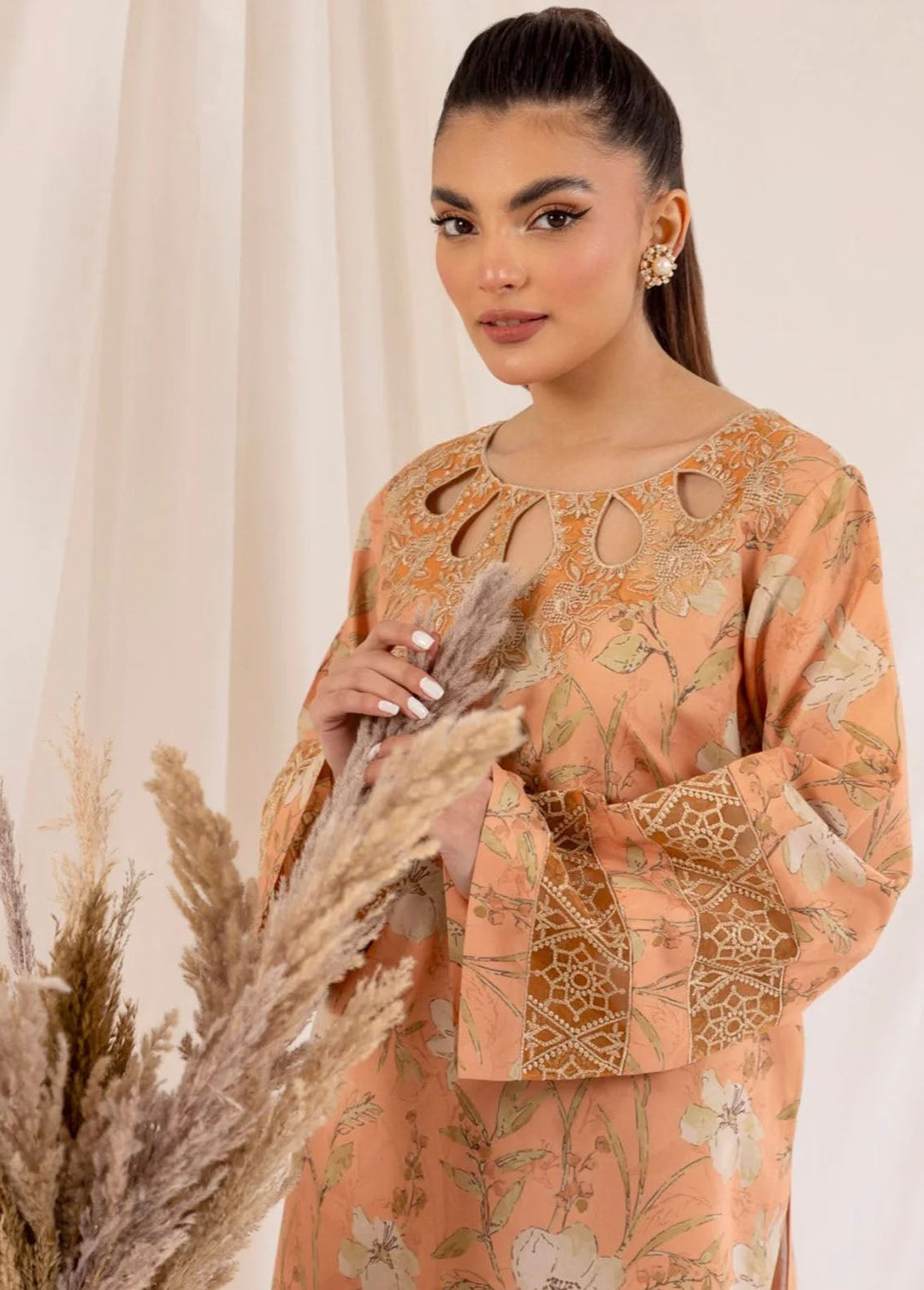 Mohagni Pret Embroidered Lawn 2 Piece Suit PLS-117