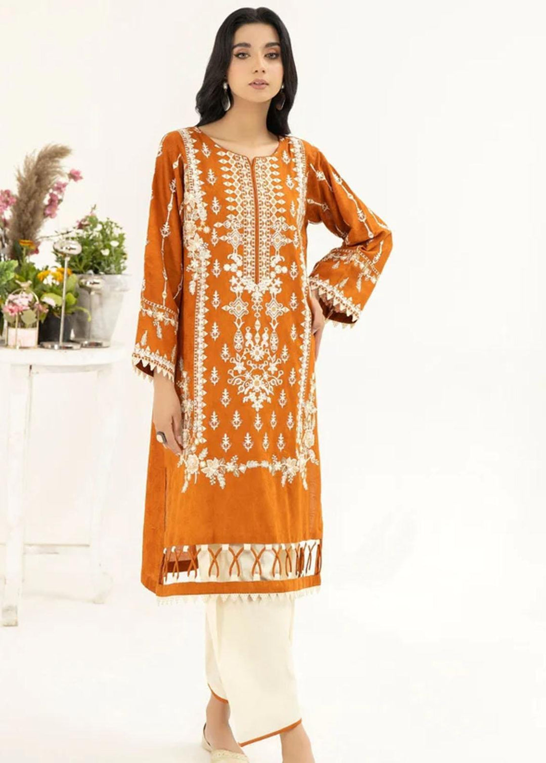 Mohagni Pret Embroidered Lawn 2 Piece Suit LEF-07